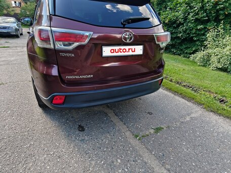 2014 Toyota Highlander III (XU50), красный, 2949000 рублей, вид 4