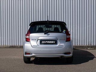 2017 Nissan Note e-Power II Рестайлинг, серебристый, 1449000 рублей, вид 4