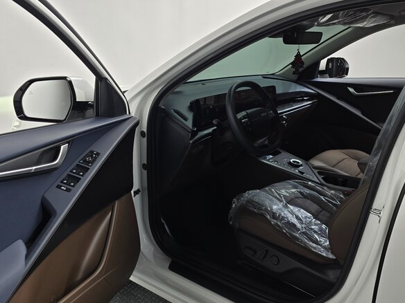 2026 Kia Niro II Рестайлинг, белый, 3218999 рублей - вид 6