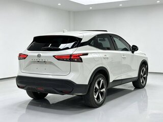 2023 Nissan Qashqai III, белый, 1850000 рублей, вид 2