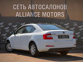 2015 Skoda Octavia III (A7), белый, 655000 рублей, вид 5