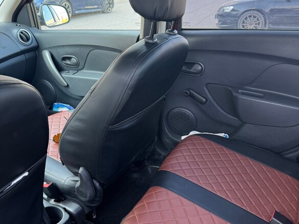 2021 Renault Logan Stepway II Рестайлинг, красный, 1570000 рублей - вид 6
