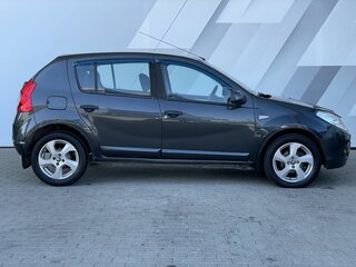 2010 Renault Sandero I, серый, 598000 рублей, вид 4