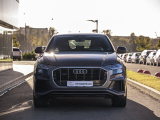 2019 Audi Q8 55 TFSI I (4M), коричневый, 5499000 рублей, вид 4
