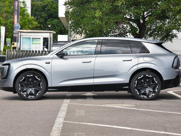 2026 Audi E7X, серебристый, 9000077 рублей - вид 11