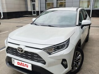 2021 Toyota RAV4 V (XA50), белый, 3900000 рублей, вид 2