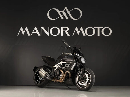 2012 Ducati Diavel, белый, 1890000 рублей, вид 2