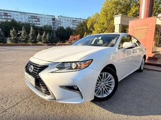 2016 Lexus ES 250 VI Рестайлинг, белый, 3000000 рублей, вид 1