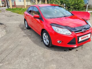 2013 Ford Focus III, красный, 995000 рублей, вид 4