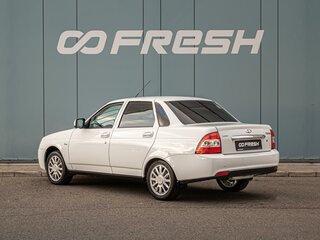 2015 Lada (ВАЗ) Priora I Рестайлинг, белый, 745000 рублей, вид 2