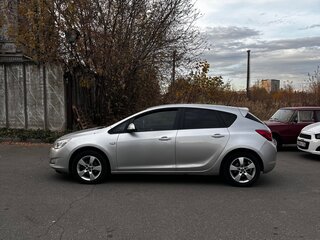 2011 Opel Astra J, серебристый, 570000 рублей, вид 5