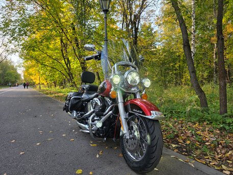 2013 Harley-Davidson Heritage, красный, 1100000 рублей, вид 4