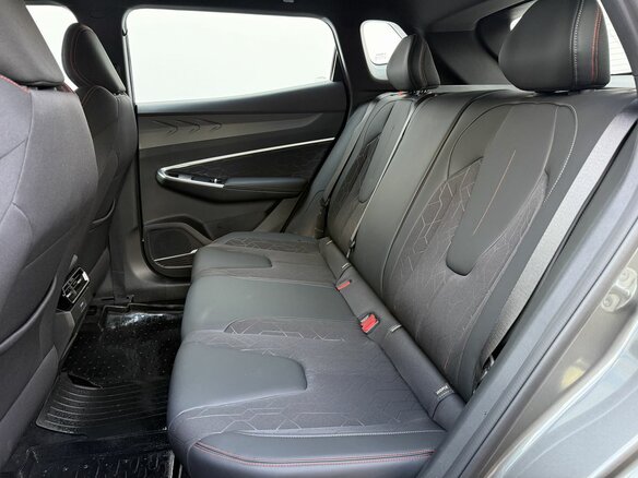 2026 Geely Cityray, серый, 2490000 рублей - вид 10