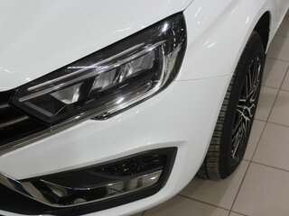 2024 Lada (ВАЗ) Vesta I Рестайлинг (NG), белый, 1350000 рублей, вид 4