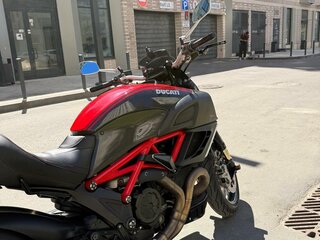 2012 Ducati Diavel Carbon, чёрный, 850000 рублей, вид 3