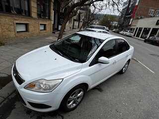 2011 Ford Focus II Рестайлинг, белый, 580000 рублей, вид 2