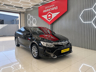 2017 Toyota Camry VII (XV50) Рестайлинг, чёрный, 2200000 рублей, вид 2
