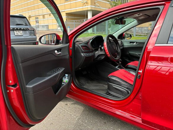 2021 Hyundai Solaris II Рестайлинг, красный, 1500000 рублей - вид 13