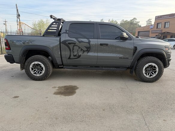 2023 Ram 1500 Crew Cab TRX V, серый, 14999999 рублей - вид 3