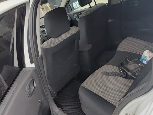 2003 Renault Megane II, белый, 250000 рублей - вид 5