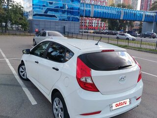 2015 Hyundai Solaris I Рестайлинг, белый, 800000 рублей, вид 5