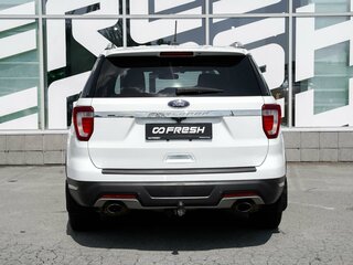 2018 Ford Explorer V Рестайлинг 2, белый, 4070000 рублей, вид 4