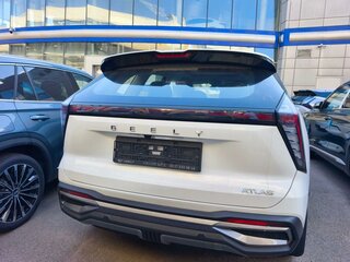 2026 Geely Atlas II, белый, 3449990 рублей, вид 2