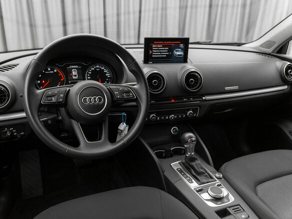 2019 Audi A3 III (8V) Рестайлинг, серый, 2390000 рублей - вид 9