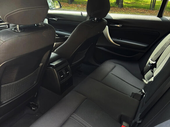 2018 BMW 1 серии 118i II (F20/F21) Рестайлинг 2, синий, 1575000 рублей - вид 11