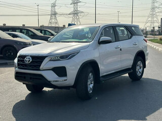2026 Toyota Fortuner II Рестайлинг, белый, 5399000 рублей, вид 1