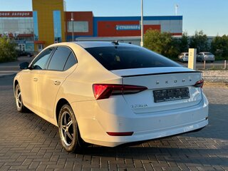2021 Skoda Octavia IV (A8), белый, 2200000 рублей, вид 5
