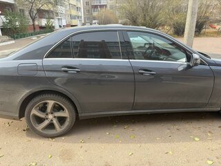 2015 Mercedes-Benz E-Класс 200 IV (W212, S212, C207) Рестайлинг, серый, 2500000 рублей, вид 4