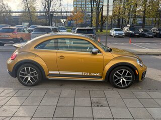 2016 Volkswagen Beetle II (A5), золотистый, 2300000 рублей, вид 3