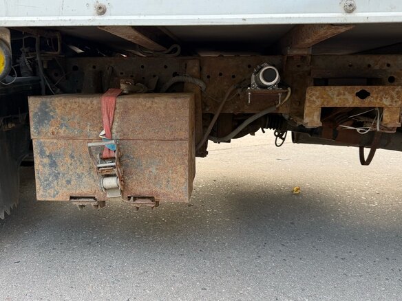 1994 Isuzu Elf (N-series), белый, 500000 рублей - вид 9