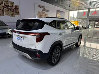 2026 Kia Seltos I Рестайлинг, белый, 2090090 рублей, вид 4