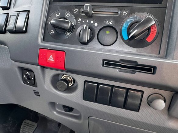 2024 Isuzu Elf (N-series), белый - вид 22