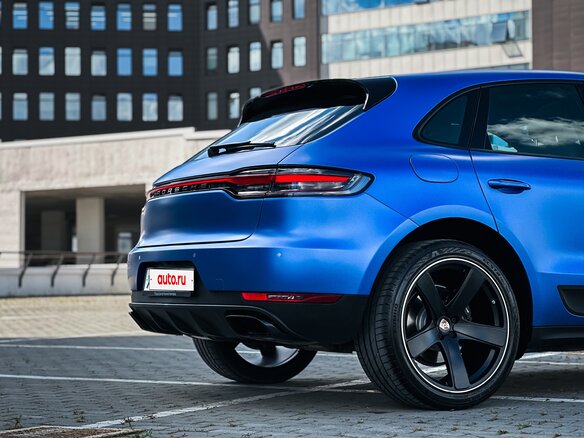2019 Porsche Macan I Рестайлинг, синий, 4999000 рублей - вид 13