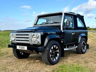 2008 Land Rover Defender 90 I Рестайлинг, чёрный, 15000000 рублей, вид 3