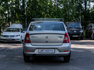 2013 Renault Logan I Рестайлинг, серый, 372000 рублей, вид 4
