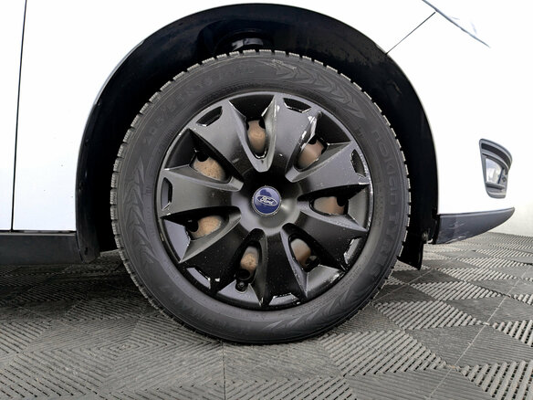 2018 Ford Focus III Рестайлинг, белый, 1180000 рублей - вид 17