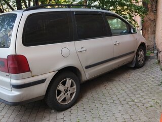 2002 Volkswagen Sharan I Рестайлинг, серебристый, 245000 рублей, вид 1