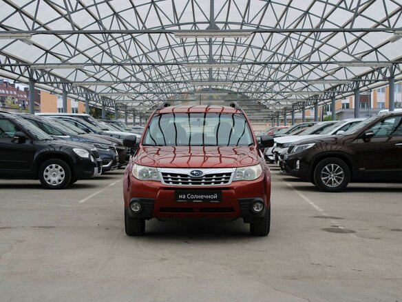 2011 Subaru Forester III Рестайлинг, красный, 1050000 рублей - вид 7
