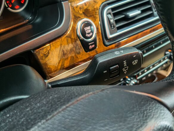 2014 BMW 7 серии Long 740Li xDrive V (F01/F02/F04) Рестайлинг, серый, 2999900 рублей - вид 18