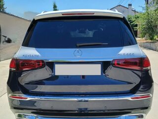 2021 Mercedes-Benz Maybach GLS 600 I, серебристый, 16200000 рублей, вид 3
