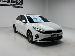 2023 Kia K3 II (China Market) Рестайлинг, белый, 1320000 рублей, вид 3
