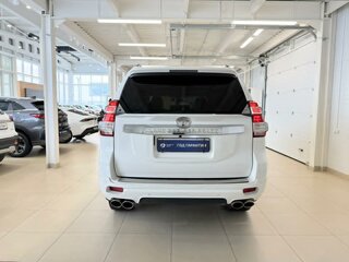 2013 Toyota Land Cruiser Prado 150 Series, белый, 3649900 рублей, вид 5