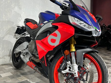 2021 Aprilia RS 660, синий, 1035000 рублей, вид 4