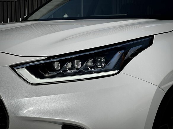 2025 Toyota Highlander IV (XU70), белый, 5650000 рублей - вид 3