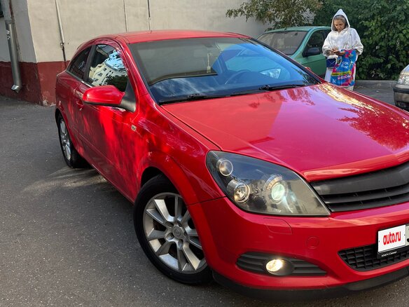2007 Opel Astra GTC H Рестайлинг, красный, 600000 рублей - вид 1