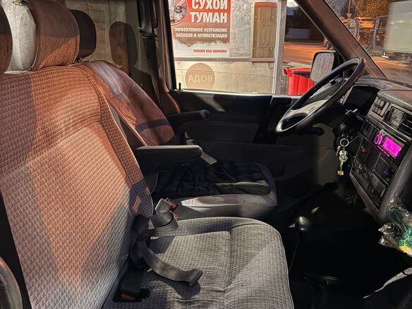 1995 Volkswagen Transporter T4, белый, 570000 рублей - вид 4